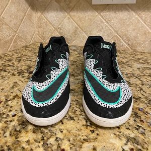 Nike Men’s Hypervenomx Indoor Soccer Shoe
